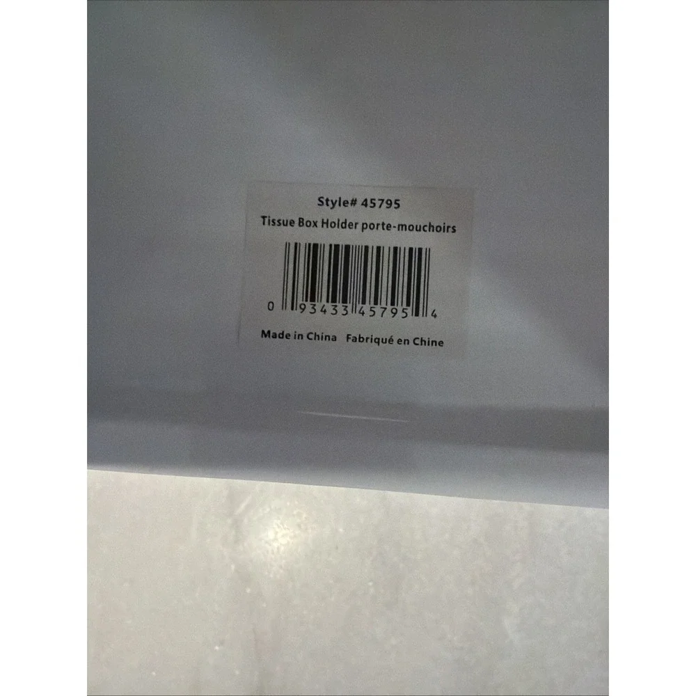 J‎ Queens New York CeramicTissue Box Holder White/silver Trim GW997